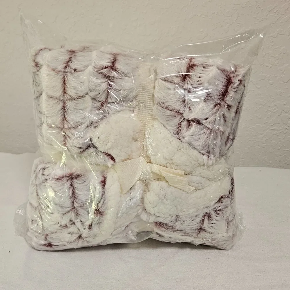 Royal Luxe Faux Fur Sherpa Throw Blanket 50x60 Ivory Red Soft Plush Reversible‎